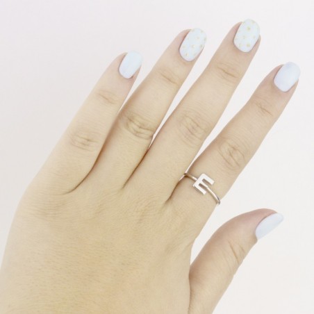 Silver ring | Letter E