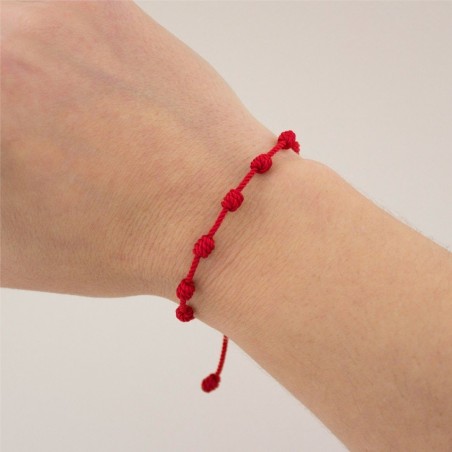 Pulsera de hilo rojo 7 nudos